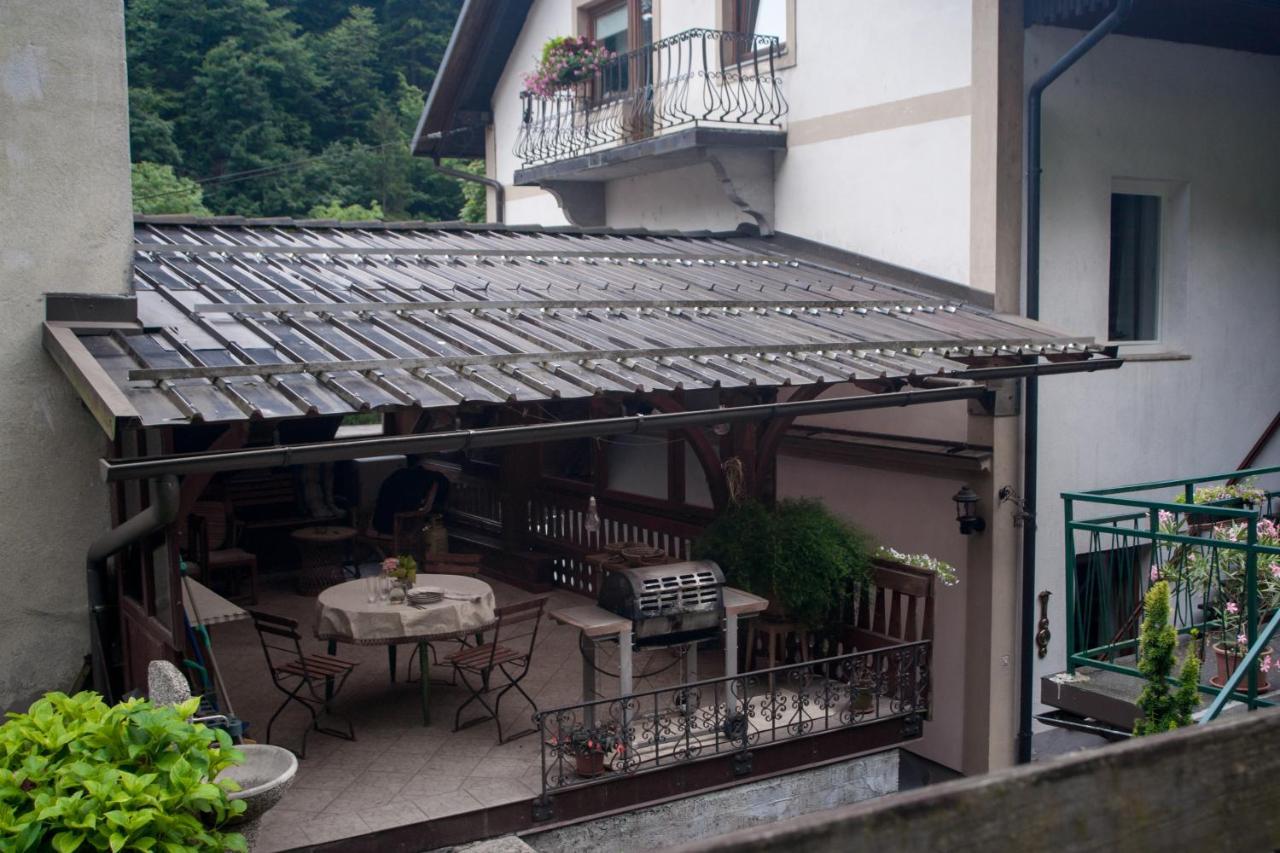 Apartma Ajda Zelezniki Esterno foto